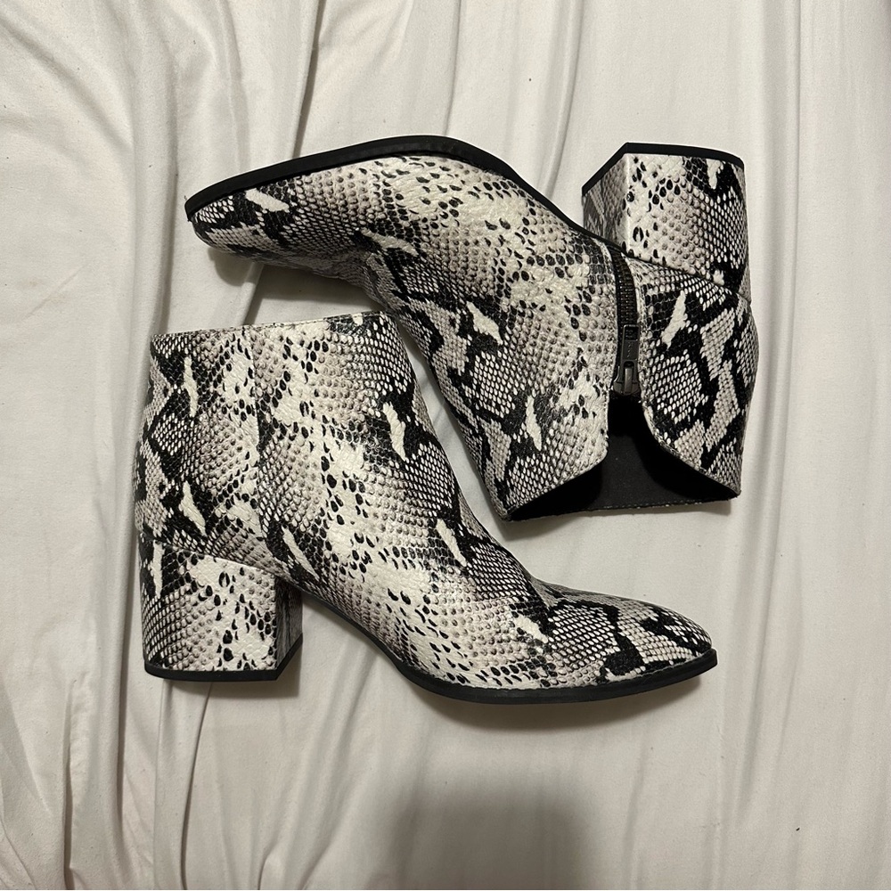 NEW! Python leather boots